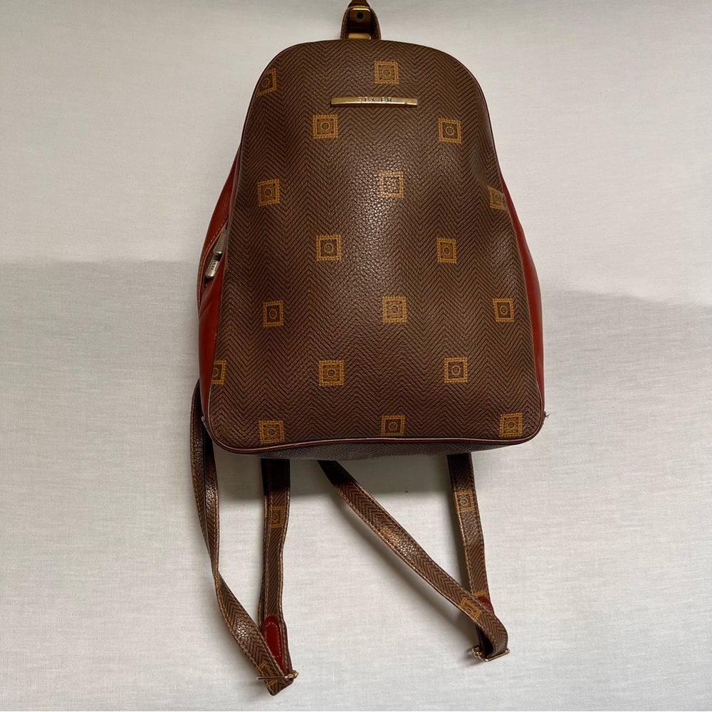 Texier Vintage Brown & Cognac Colored Backpack with a Chevron & Square Pattern